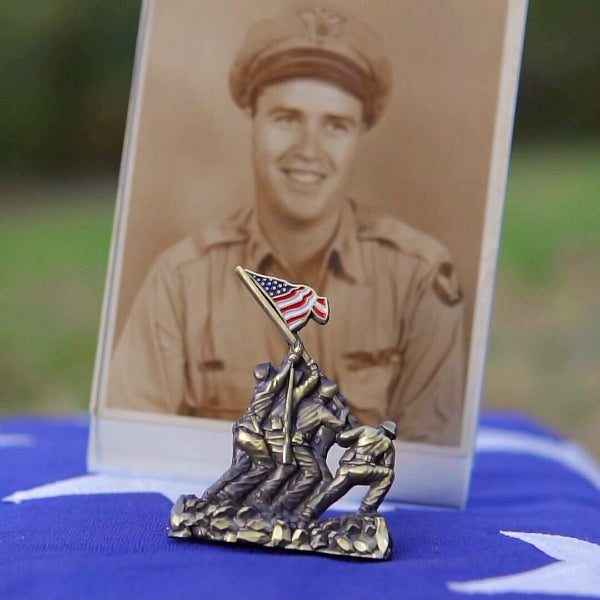 US Marine Corps Veteran Pin – Fallenyetnotforgotten